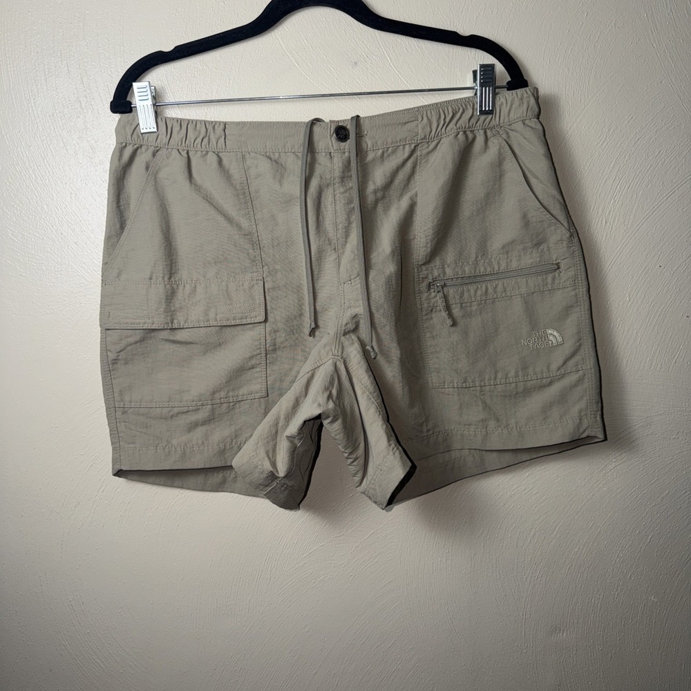 The North Face Womens Khaki 100% Nylon Cargo Hiking Shorts XL Outdoor Utility